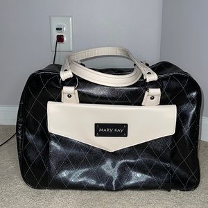 MARYKAY DUFFLE BAG WITH GOODIES INCLUDED